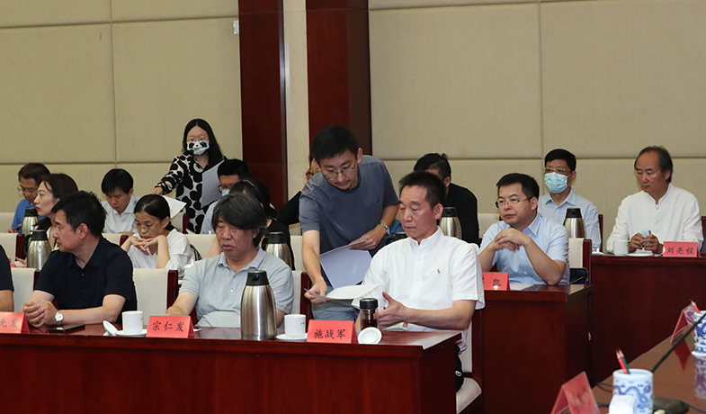 ������Ա�ַ�ѡƱ