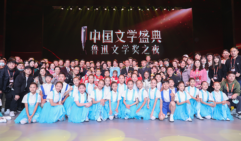 �������ź�ɭ����ְ��Ա��Ӱ����