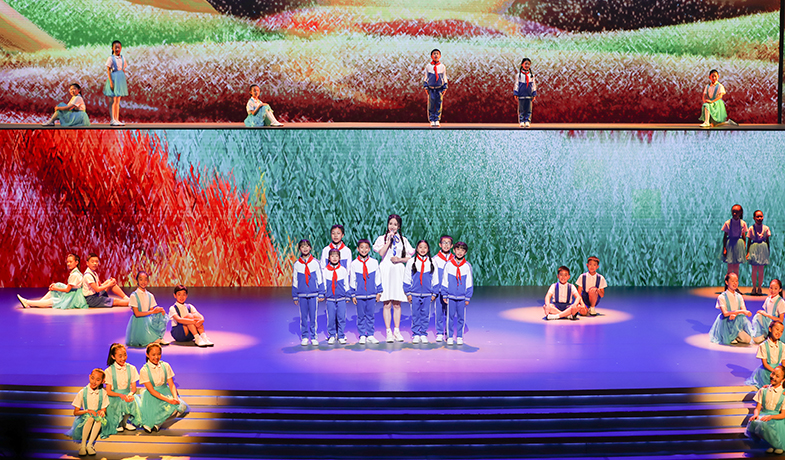 ¦���졢���Ω�����������ݡ���ɽ���Сʫ�ˡ�