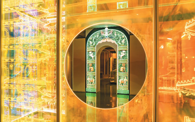 展厅里用光影呈现大报恩寺塔美景。