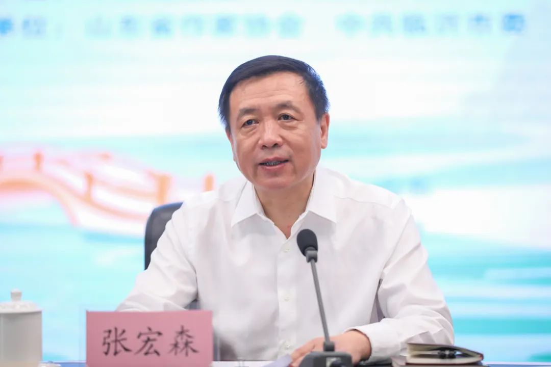 �羺���µ�����ǡ�����ϯ�ź�ɭ��ϯ���鲢����