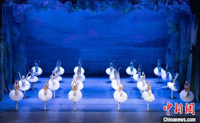 ͼΪ�ݳ��ֳ����������� ��