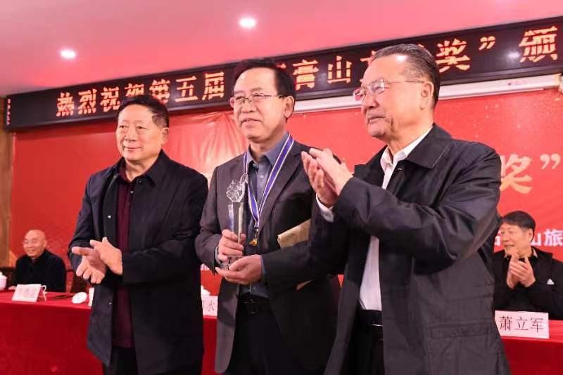 ���˰ݶ��׼�����Ž���Ϊ�׽��������װ佱