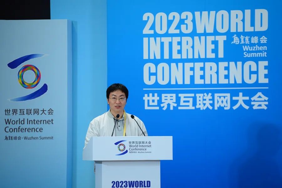 ͼΪ�������Ҵ�����Ǳˮ����������ּ�ݽ������»��� �¾��� �㣩