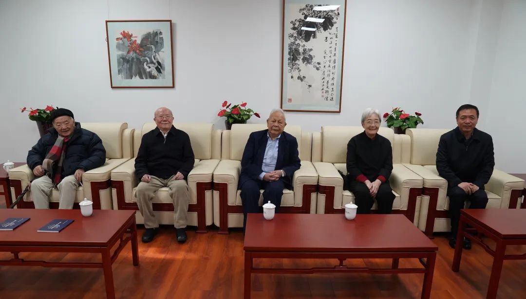 ����Ǯ��Ⱥ���ϼ��ס�л�ᡢ¬���ء��ź�ɭ