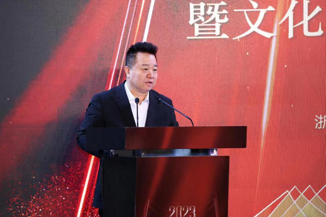 �羺���µ����Ա����Ǵ�����񻪶��´�