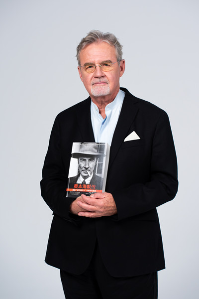 ��������