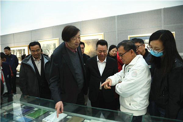 �������¿��������ܱ༭��ҫ�������˵��������¿����������ķ���������С˵����¥���ϵĸ��֡�