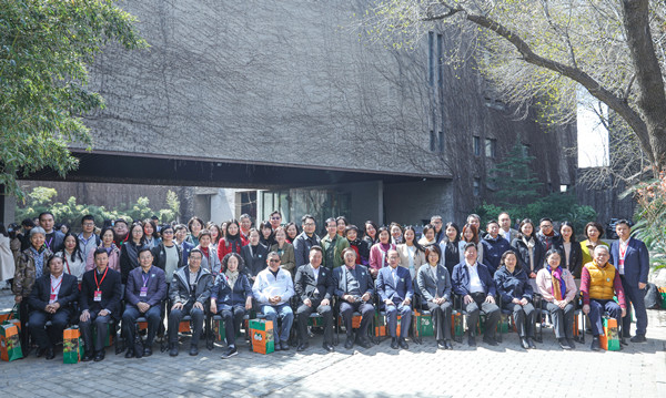 �����Ա��Ӱ