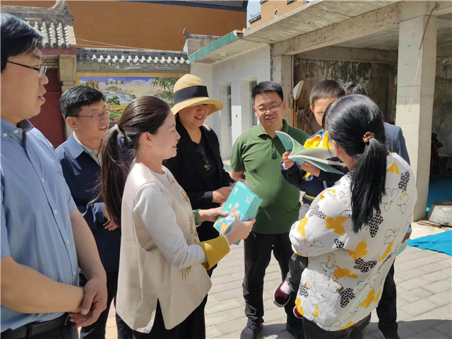 ο�����߷�ο�����������϶�ͯ��ͥ