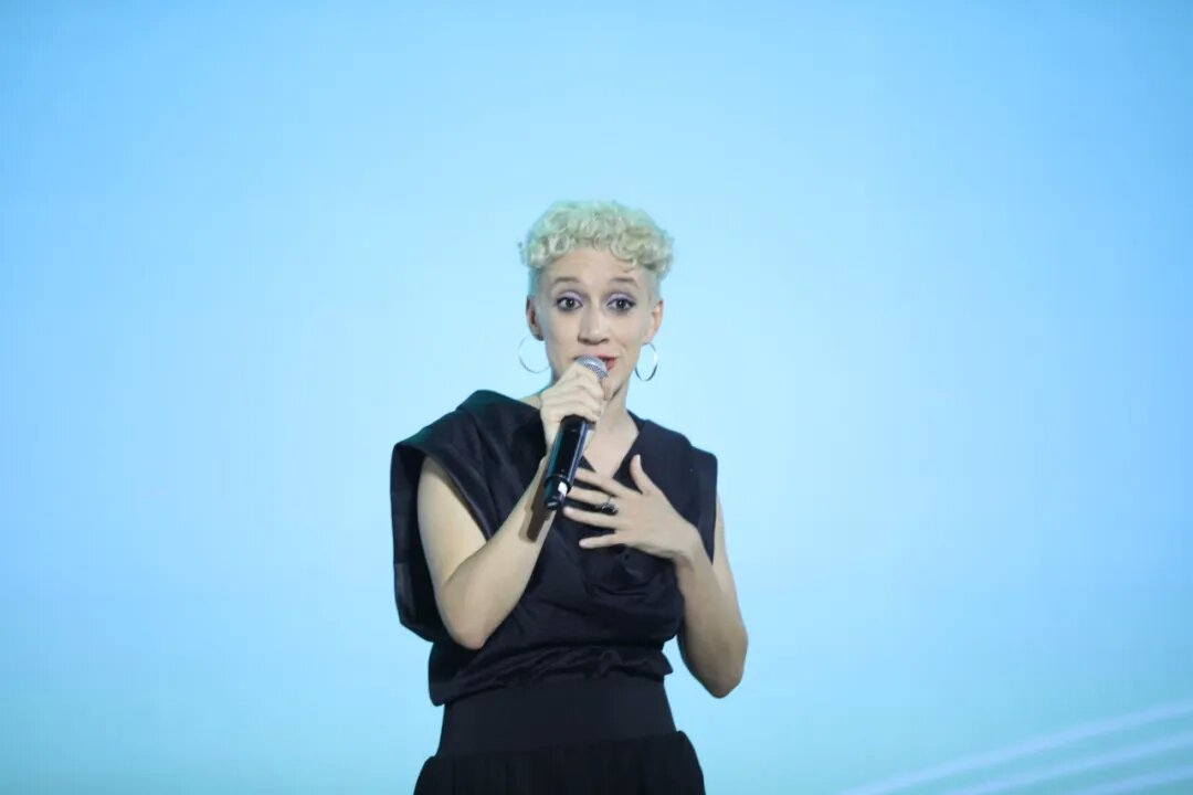 ʫ�˴���·��ɯ����â���������´�