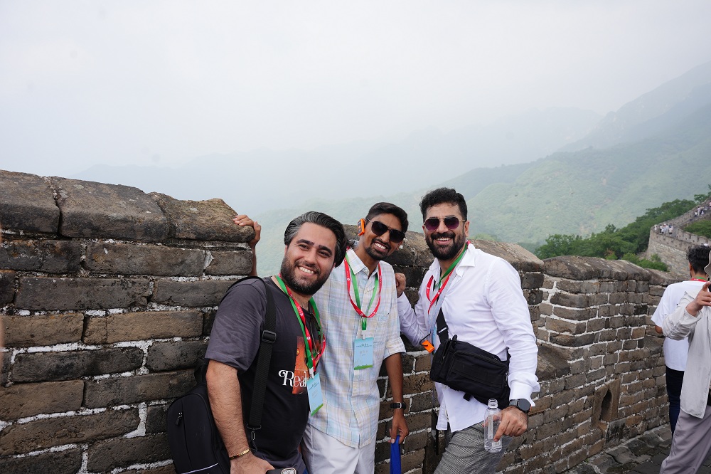 ʫ�����ڳ����Ϻ�Ӱ