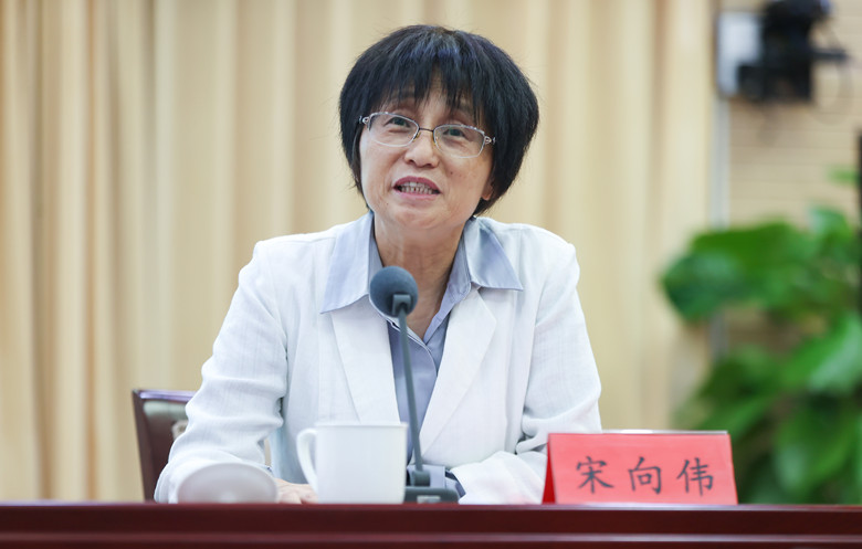 �羺���³��漯�����޹�˾���ܾ�������ΰ���ֻ���