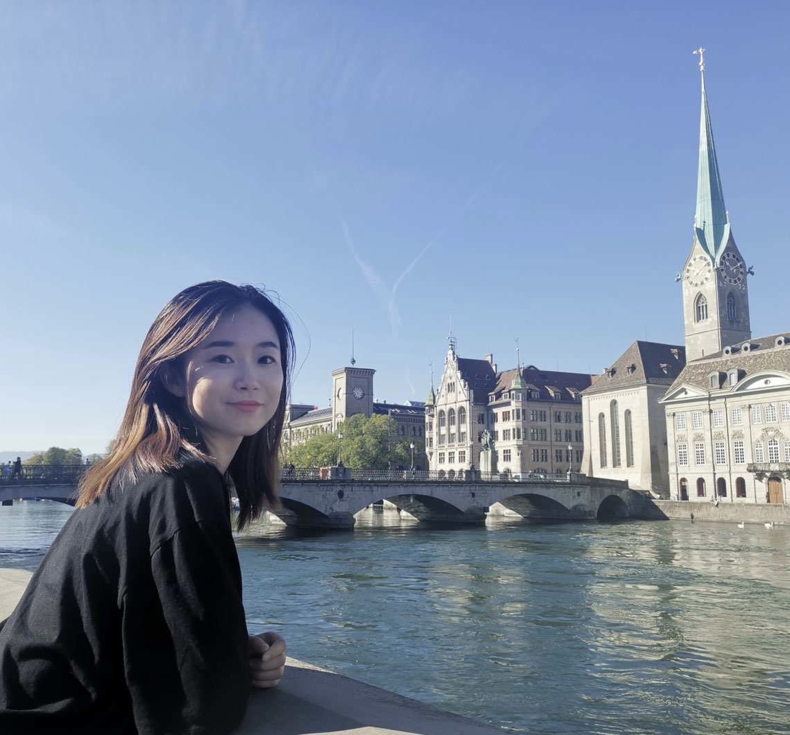 ���˼�飺����磬1992�����ں��ݣ����������ѧ˶ʿ���й�������ѧ��Ա���㽭ʡ��Э��Ա������Ʒ���ڡ�������ѧ�����羺���¡������ձ����ȣ����г�ƪ������ѧ��Ǯ��һ���ˡ�����Ϊ��ѧ����༭����ѡ�㽭ʡ��ʮ�����ºɼƻ����˲ſ⡣