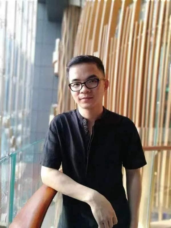 ��ʫ�ˣ��羺���¹�����Ա���������������ۼ�Э�����¡����ϴ�ѧ��ѧԺ������