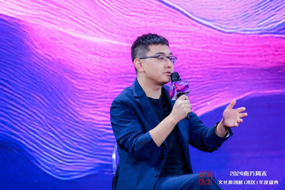 六神磊磊最早凭借解读金庸小说的自媒体文章成名,近年开始解读唐诗。