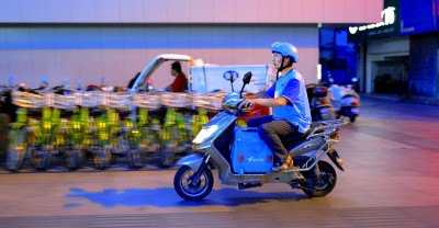 ������ʫ�ˡ����Ʊ�������������·�ϡ�����ͼƬ