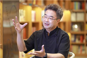 С˵������Ʒ����һ�̣����ܡ����ߣ�����         �񽱸�����С��ʱ�򣬸������������ʦ���Һ��������������¡���������ܲ�����Ȼ���ͻȻ��Х�����ֺ�Х��ȥ������������ˡ������죬�Ȼ�����ͻȻ��Х��������Х��ȥ�������ѧ�ؼң��ҿ����������ڴ��ϣ���������һ��ֽ��