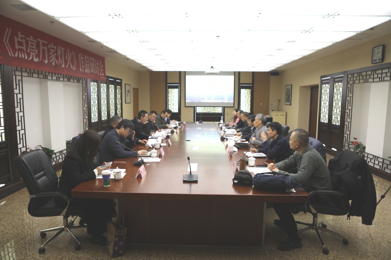 12��9�����磬�⳿����ƪ��ʵ��ѧ��������ҵƻ���Ʒ���ֻ��ڱ����й��ִ���ѧ�ݾ��С�