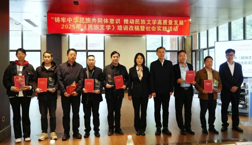 ���Ǿ��ͳ�С��Ϊ�񽱴������İ佱